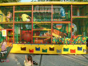 spielmobil-kiddyfun.jpg (230248 Byte)